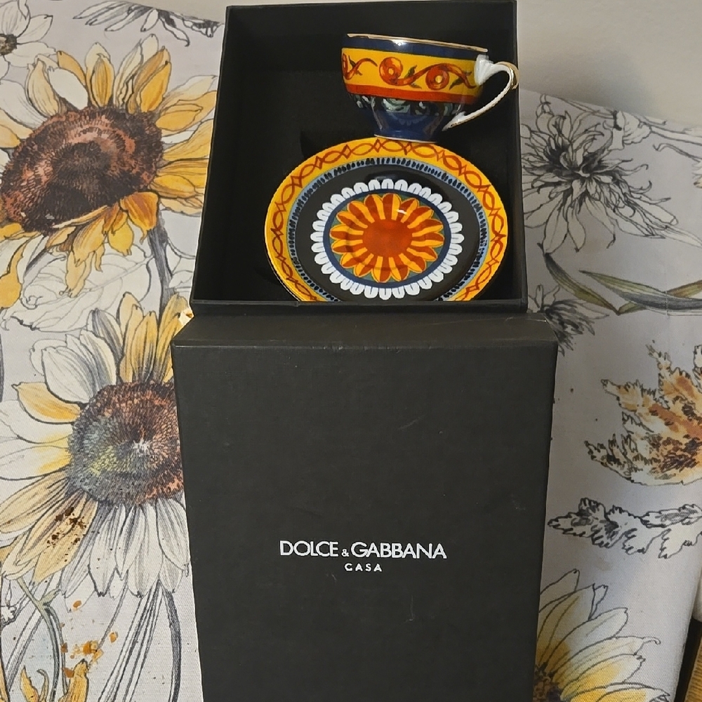 Dolce & Gabbana Orange and Blue Art Cup Set